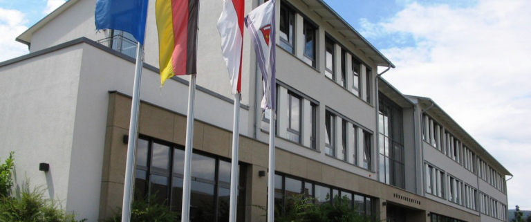Detektei in Oestrich-Winkel im Einsatz seit 1995 mit Detektiven in Festanstellung - keine Subunternehmer!