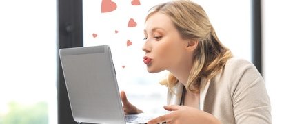 Weiblich romance scammer bilder SCARS™ Scammer