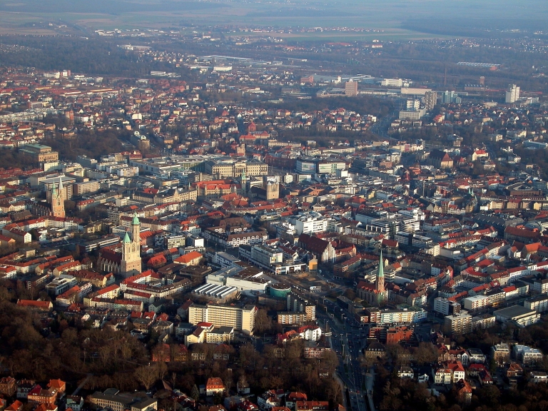 Detektei in Braunschweig im Einsatz seit 1995 mit Detektiven in Festanstellung - keine Subunternehmer!