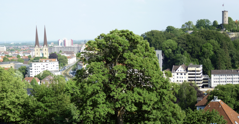 Detektei in Bielefeld im Einsatz seit 1995 mit Detektiven in Festanstellung - keine Subunternehmer!