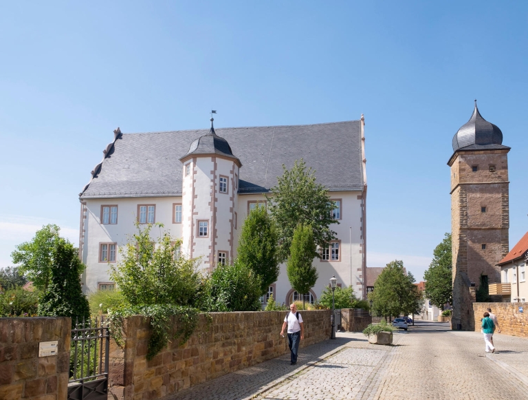 Detektei in Gerolzhofen im Einsatz seit 1995 mit Detektiven in Festanstellung - keine Subunternehmer!